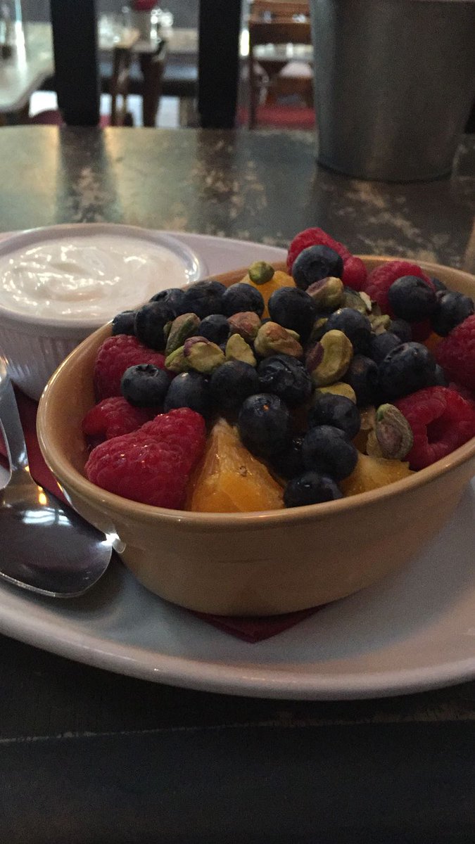 “ Simple is often best ...” 😊 #alldaybrunch #artisancoffee #alfrescoeating #konnigans #oldyorkroad #wandsworthtown <a href="/BrunchingBabes/">BRUNCHING BABES</a> <a href="/NappyValleyNet/">NappyValleyNet</a> <a href="/StJohnsHill/">St Johns Hill</a> <a href="/WandsworthTown/">Wandsworth Town BID</a>
