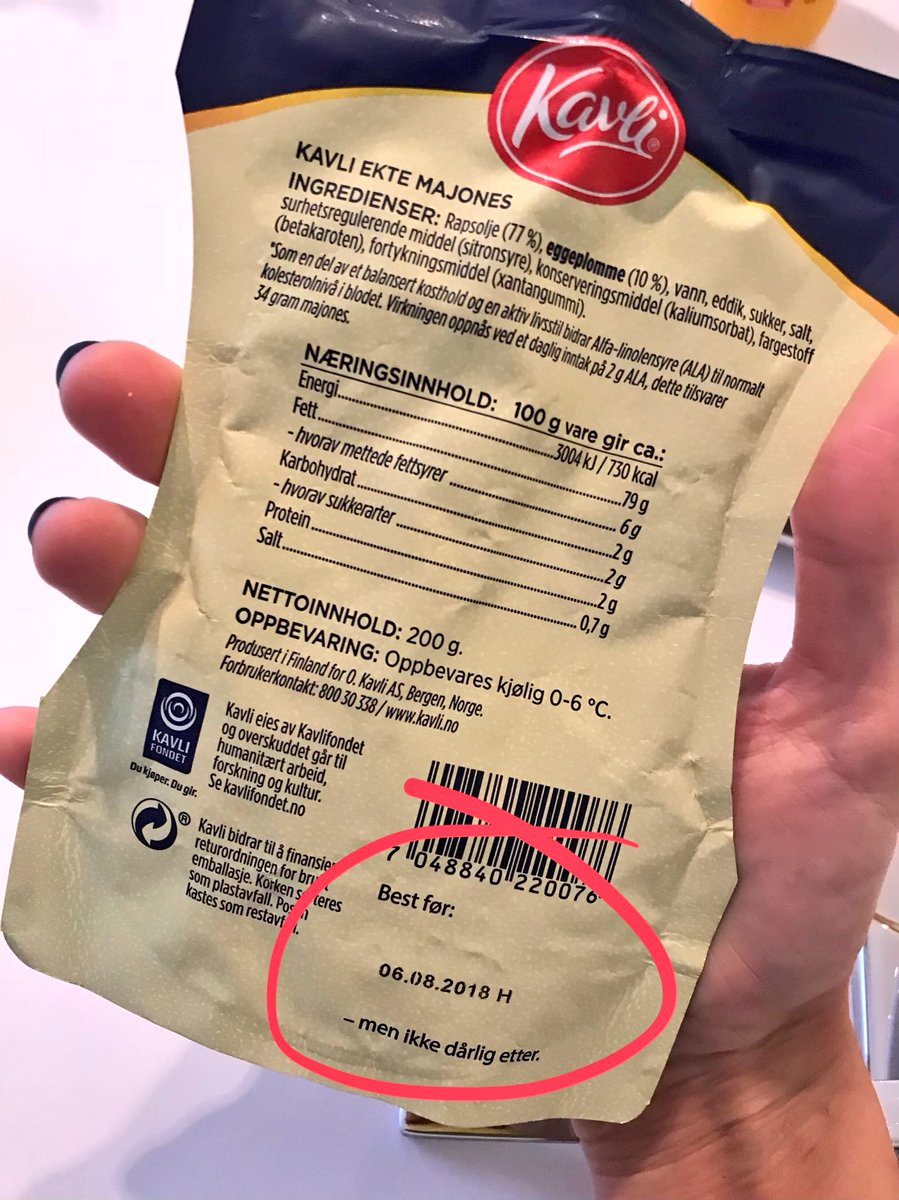 popkornhjerne's tweet photo. Kavli Ekte Majones, 11.08.18 - best før 06.08.2018, men ikke dårlig etter. Smakte godt i dag også 👌🏼😋 #kavliektemajones #kavli #majones #prøvensmartpakning #korkmedlitenstjerneåpning #namnam #sunnere #rapsolje #eggeplommer https://t.co/9F6rCBzY9p