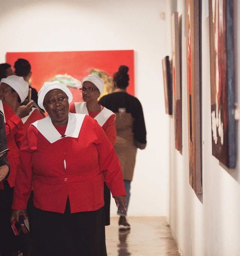 MmabathoMontsho's tweet photo. One of my favorite moments from the exhibition last night. This image makes me cry. ♥️ https://t.co/7muEhXwqru