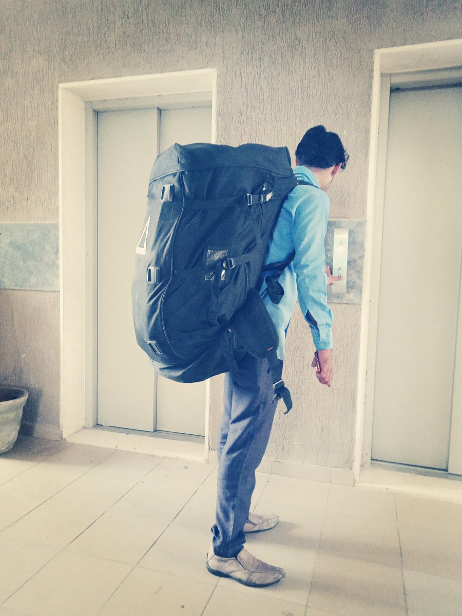 aindusthani's tweet photo. @amazonIN While sm1 try to earn money by any job available to him (legal of course), as a responsible company,  amazon should not be so CRUEL to his own employees/assciatess. Look at SIZE of the bag he carries and assume WEIGHT of the bag from the way he stands. SHAME AMAZONINDIA https://t.co/0MfhHcsaDd