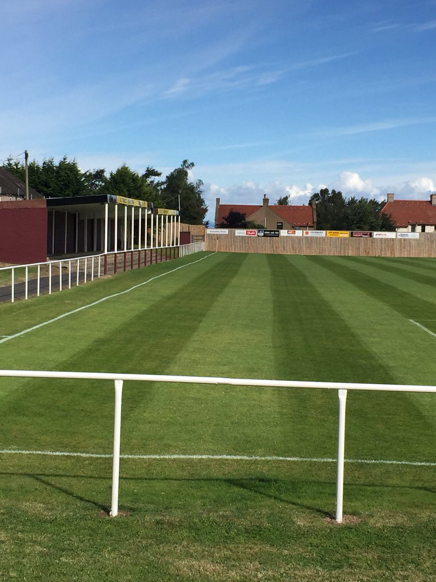 Tranent juniors Park this morning.  after the troops have been down and done there bit . Mon the big t🇱🇻🇱🇻🇱🇻