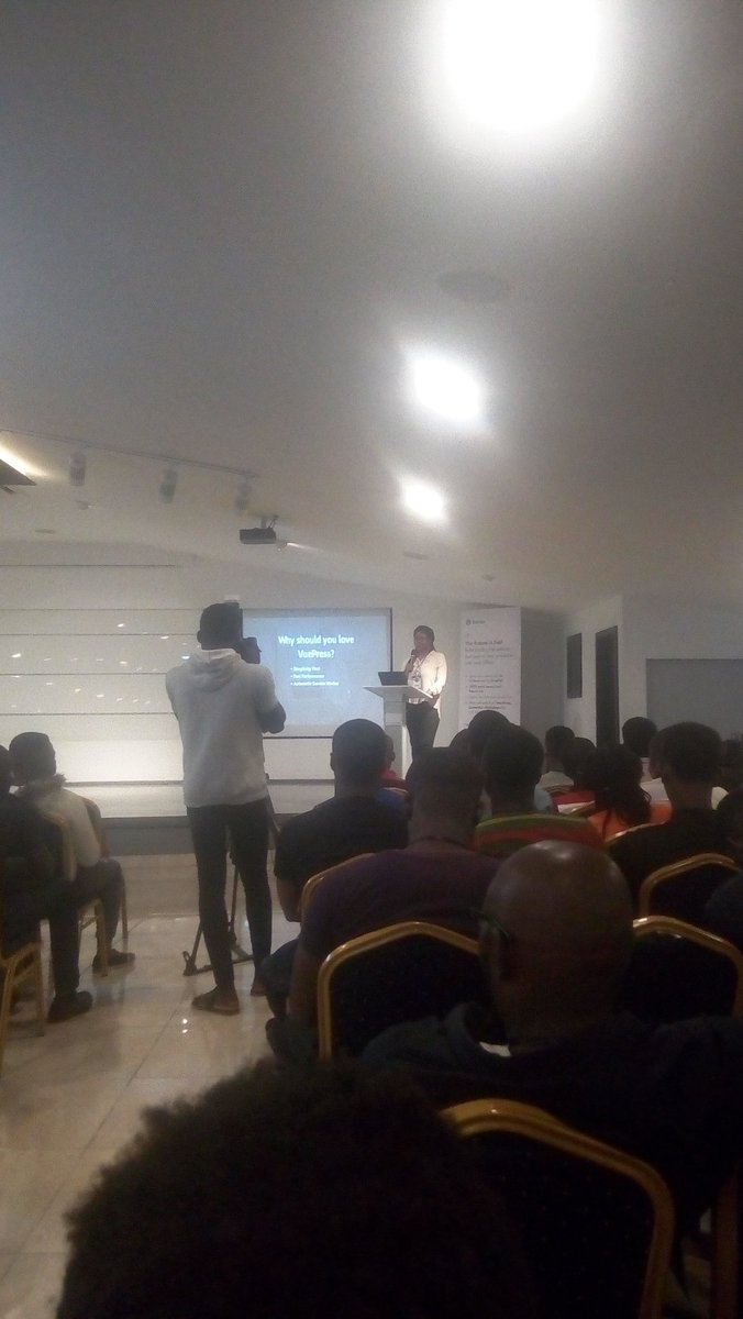 CEO_ehis's tweet image. Crafting rich documentation with #vuepress @lauragift21 
#ConcatenateConf