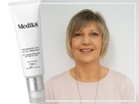 dermacaredirect's tweet photo. "Not just a sunscreen #Medik8 Advanced Day Total Protect is the perfect anti-aging daytime moisturiser.
 I love the texture, love how it hydrates and protects my skin!!" - Julie
https://t.co/xKojS6j5IO
  #staff #reviews #sunscreen #dermacaredirect #favourites https://t.co/NKg9lFW15x