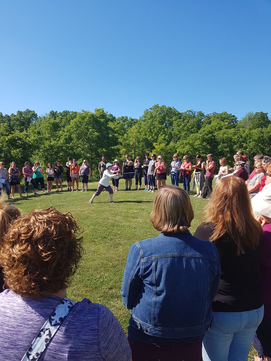eccdc1's tweet photo. We are having such an incredible morning with Juliet Robertson! #eccdcreflect #ballsfalls #outdoorplay https://t.co/guhksnIimM