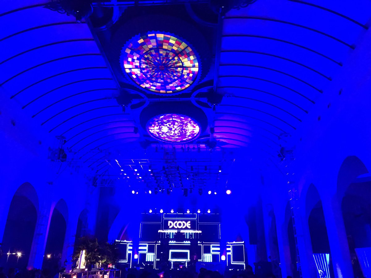 AdibHidayat's tweet image. Nonton DCODE Live malam ini di The Pallas #WorldofDCODE #DCODEYourStyle