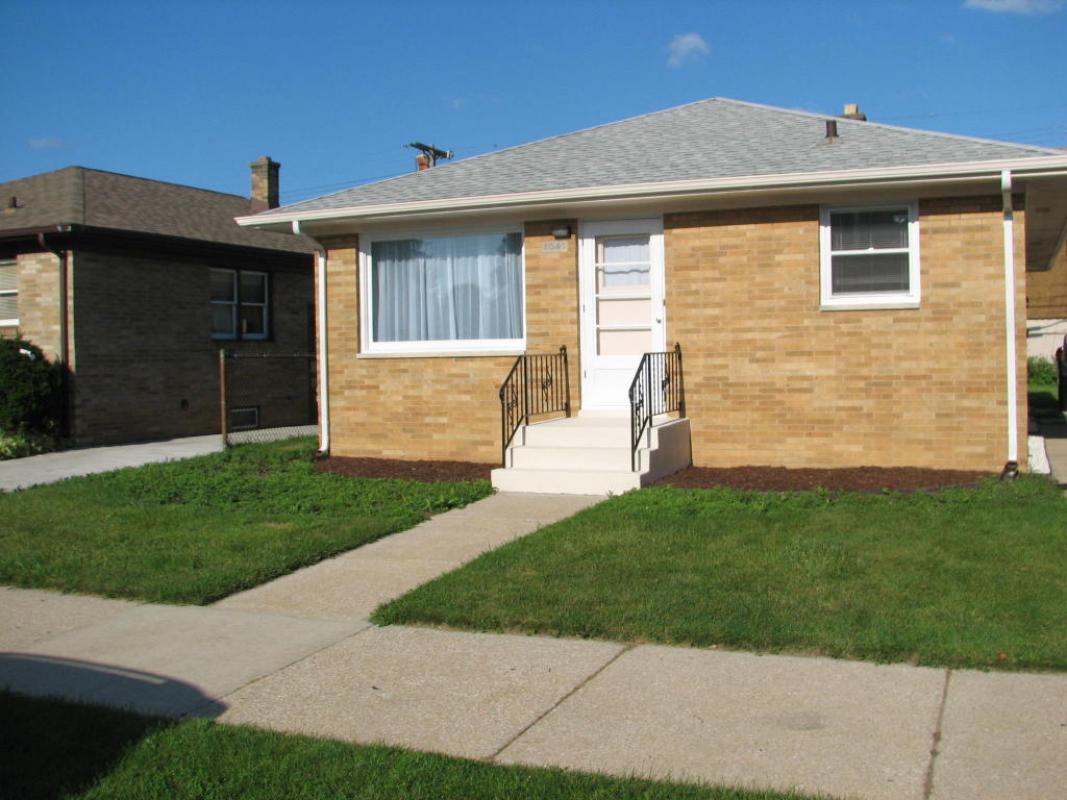 SteveLast1's tweet photo. Check out my #listing in #Racine #WI  #realestate #realtor https://t.co/fKQv4PL8Pn https://t.co/cX7lfNVQ7R