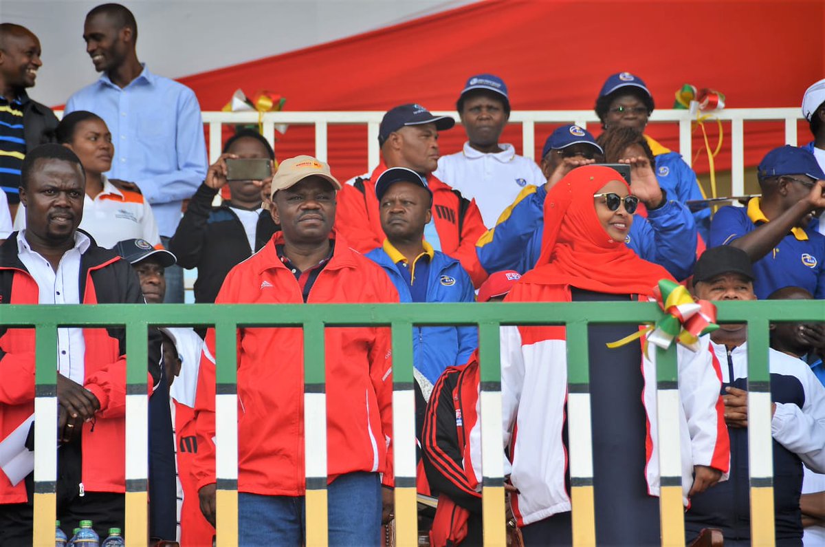 fhersy's tweet photo. Officially opening the #Kecoso games at Bukhungu Stadium, Kakamega with PS ICT Jerome Ochieng, Dep Gov HE Kutima and participants from @MoICTKenya @moscakenya @TransportKE @CA_Kenya @InfoKfcb
Posta, KMA, KFS. Wishing the teams happy games. https://t.co/mzdET6aQgO