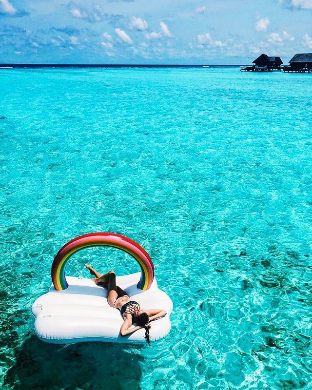 omaldives's tweet image. One &amp;amp; Only Reethirah #Maldives

Photo @alicia.evergreen @ooreethirah #rainbowfloat #amazingtime #memories #honeybooboo #tlpicks #summerfun #lagoon #vacaciones #vacations #wonderful_places #lonelyplanet
