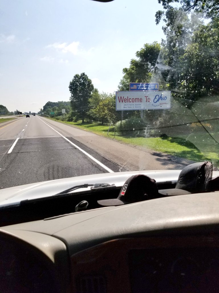 dannydietrich's tweet photo. Hopefully were not the only ones in Ohio for a sprint car race! Who's going to @RaceMansfield tonight?! https://t.co/dNU5nZpy8x