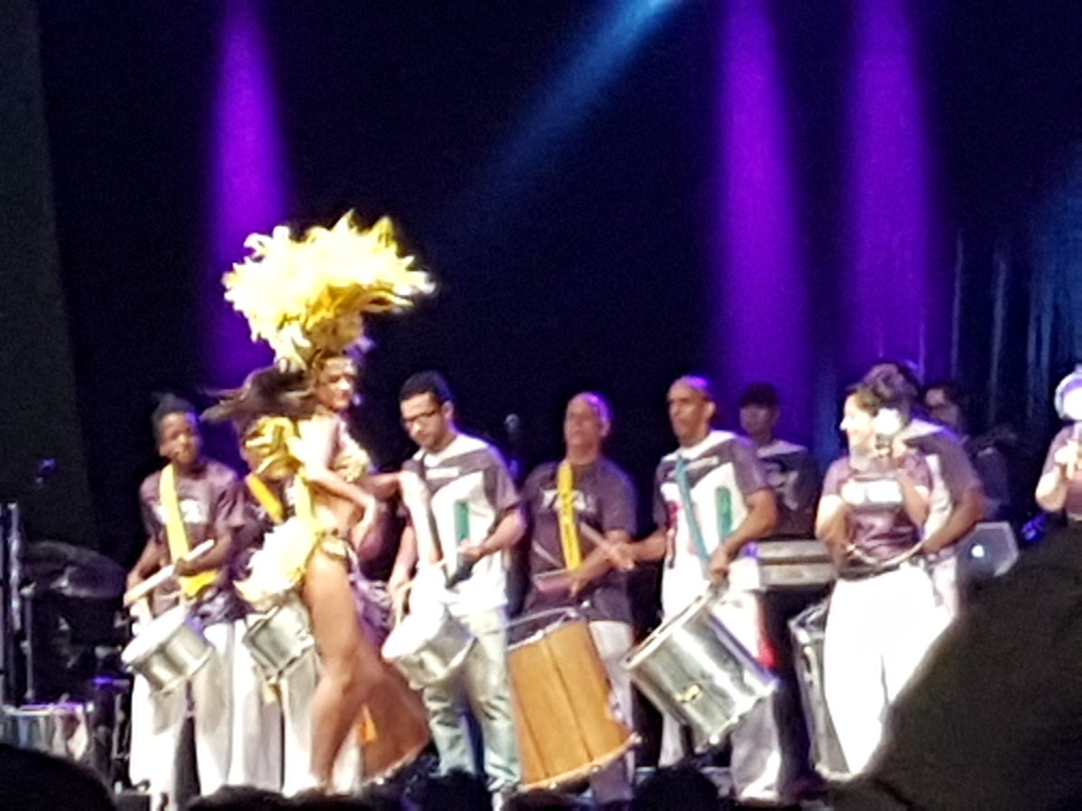 JJohnston204's tweet image. I tried to take a video but i may have taken 200 photos instead. #firsttimeuser #Brazilpavillion