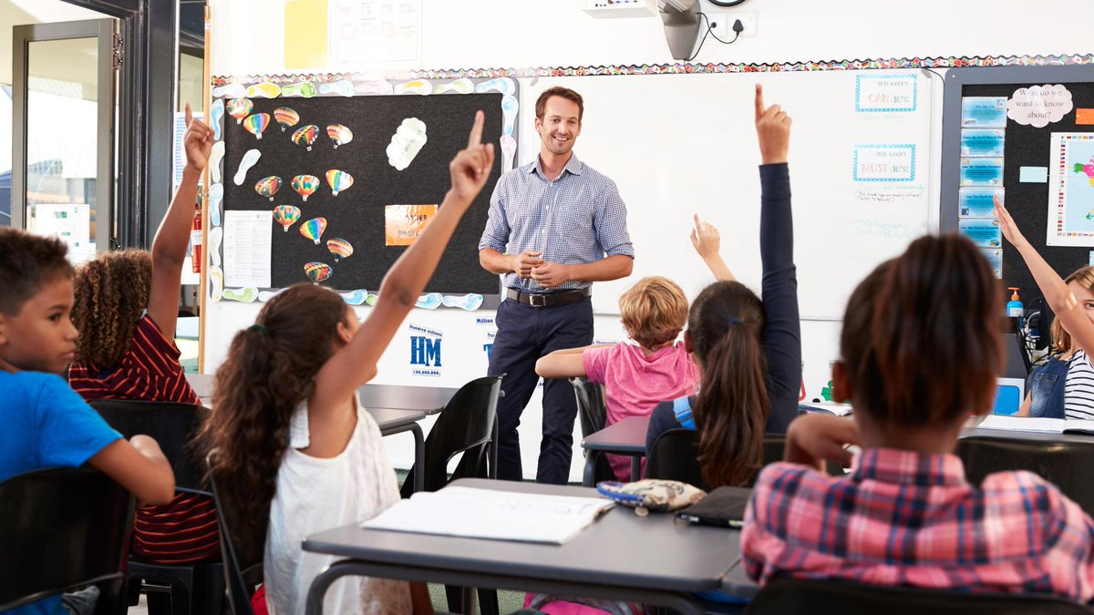 edutopia's tweet photo. Picture the 100-meter sprint: That’s about how long teachers might need to wait before expecting students to answer a question. Extend the silence. https://t.co/SkVt5EMG5G https://t.co/auXRqwcboO