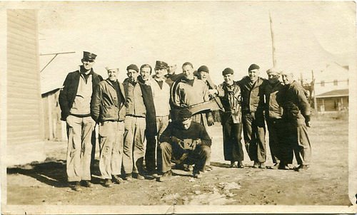 CommonsBot tweet media