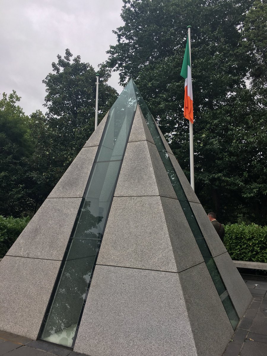 Óglaigh na hÉireann tweet media