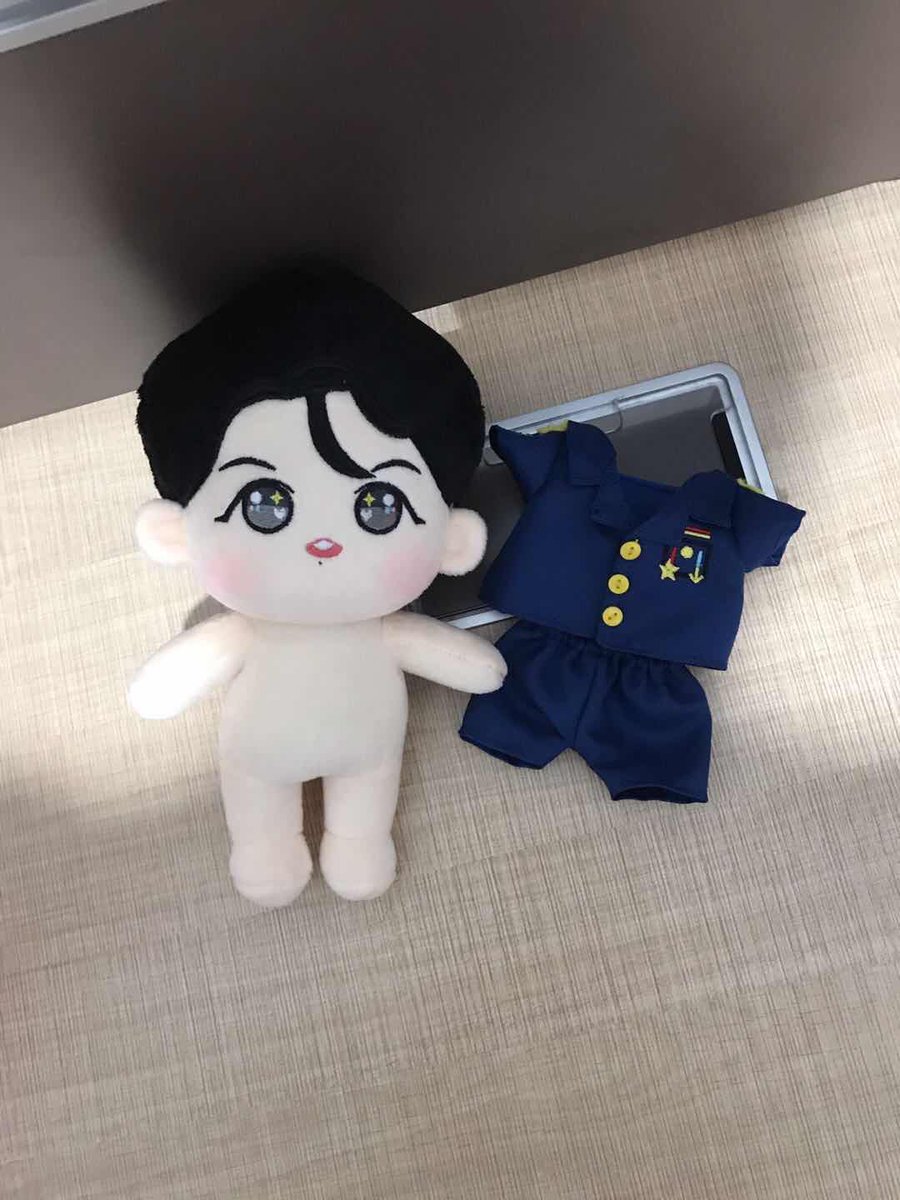 [NEWS] 
👉🏻YoloKkuk and police set final samples 
👉🏻YoloTae 2&amp;YoloKkuk will be started production when PayPal problems have been resolved
👉🏻YoloGi 2, YoloChim&amp;YoloHobi is being making samples of outfits