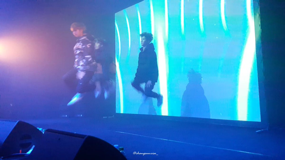 keijisbrain's tweet photo. If this performance wasn't a piece of art, what was it ?
#24K #24KinParis #changsun #changsunny #leechangsun #hongseob #hongseobie #shimhongseob #kiyong #kiyongie #namkiyong
@24k_changsunny @24k_seobs @24K_KiYong0325 https://t.co/2dY1LoqoYU