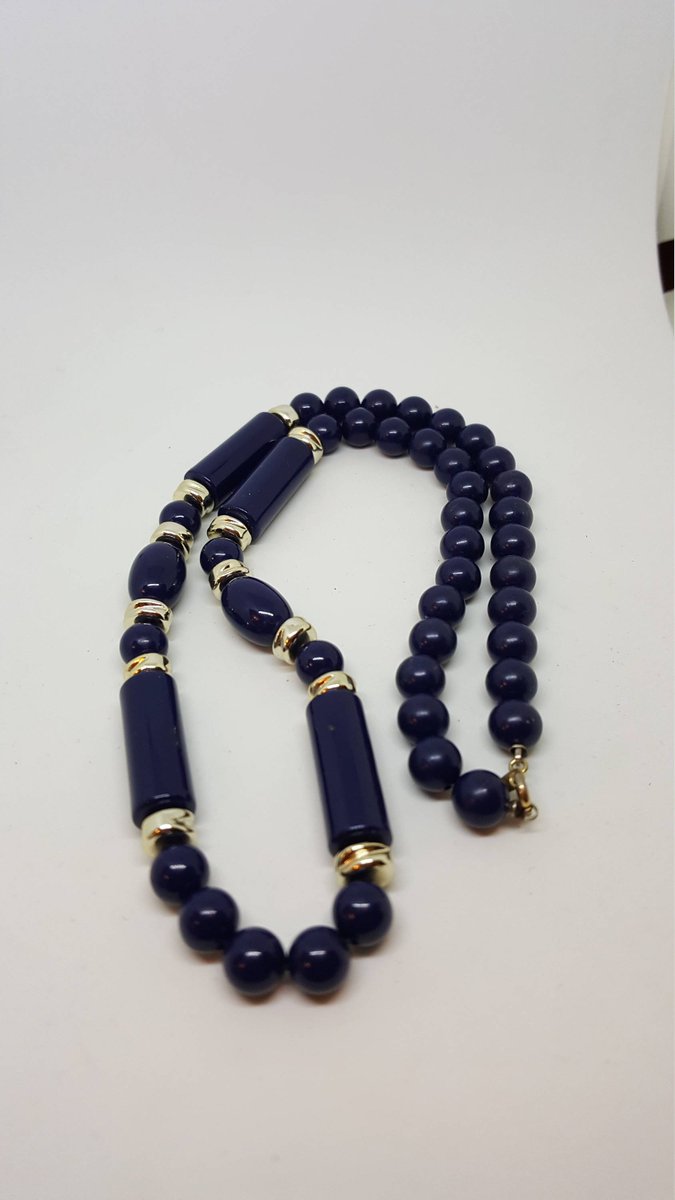 justgemzs's tweet photo. Vintage 1980's Bead Necklace. Blue Beads.Acrylic Beads .Long Beads. Boho Hippy,chic,bohemian fashion. https://t.co/s6iGRyODy2 #justgemz #Etsy #gotvintage #PppPromotePromo https://t.co/dgOXODNIBV
