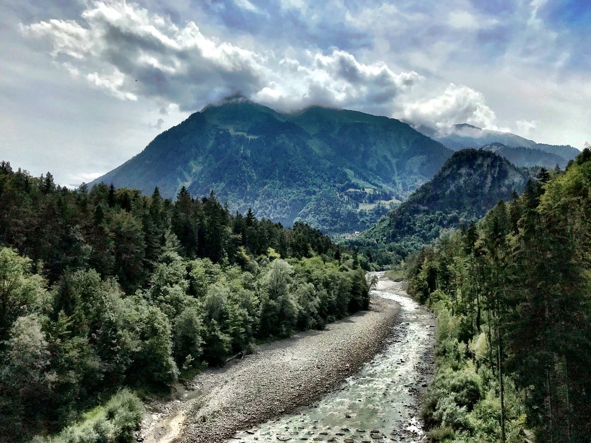 mhofstaetter's tweet photo. #niesen #wimmis #reutigen https://t.co/shl2jh50Ts