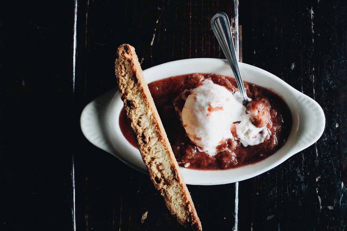 The Copper Hen (CopperHenCakery) Twitter