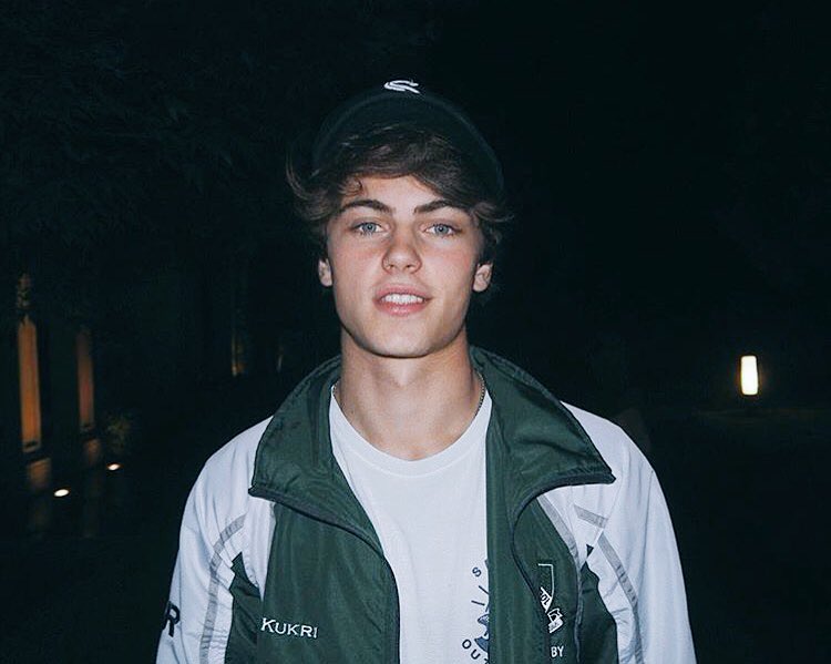 gabusant's tweet image. i think it&apos;s important to stfu sometimes