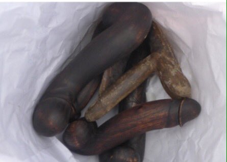 LizRabLondon's tweet photo. Lot 266: "A collection of phalluses, of various sizes"
So many questions....
#LoveLocalAuctions #phalli #TheSighingofLot266 https://t.co/iWoIMpA2Ir