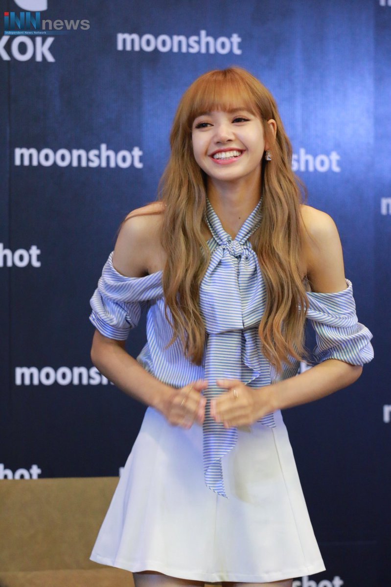 110818 Moonshot x Lisa | 1. İmza Günü Bangkok