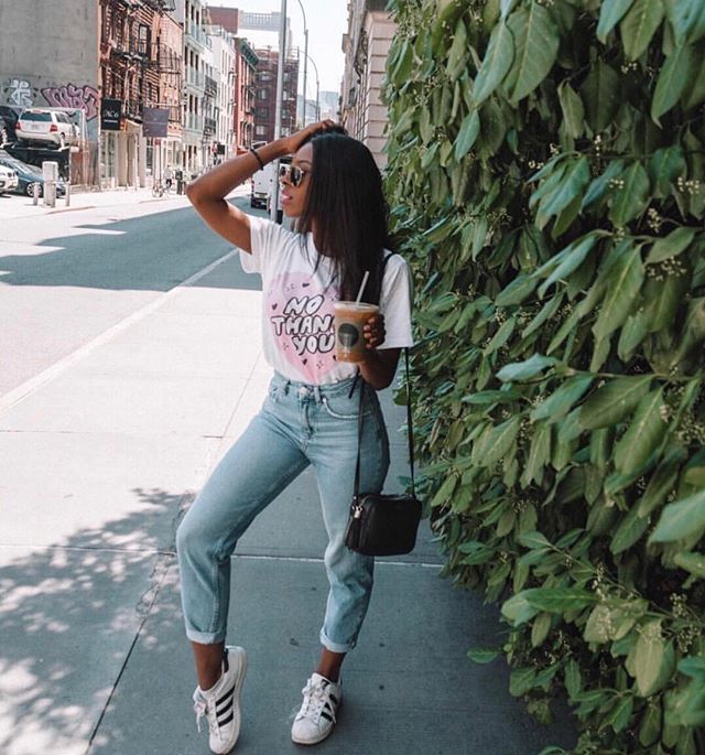 printalloverme's tweet photo. Summer in the city showing no signs of winding down! ⛅️ @thekelleydoll in our #influencer #collab in a stunning @itsstellarose tee. 👉Use code THEKELLEYDOLL for 15% off on #printalloverme #PAOM. https://t.co/xNnv9EbwUU https://t.co/9h9FipFSVF