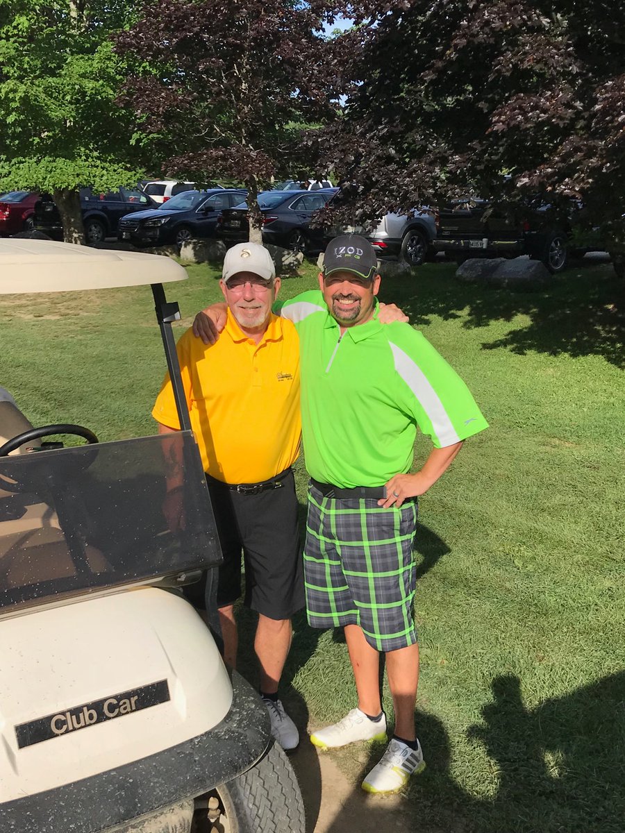 Keltrain13's tweet photo. Member guest at #springbrookcc with my friend Sid.  Loving life!!!😎👍⛳️🍺 https://t.co/17ESORYvyB