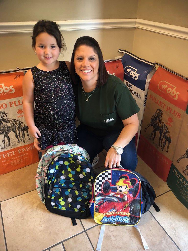GuynnShay's tweet photo. We are here at the Back to School Bash at the Marion Oaks Community Center. What a MAGNIFICENT turnout!! A BIG thank you to Ocala Breeder Sales for the generous donation to buy backpacks for our MOES PUPS!! @drheidi2007 @BenWhitehouse98 @MOESmanatees @OcalaBreeders https://t.co/K4CpwrdnS3