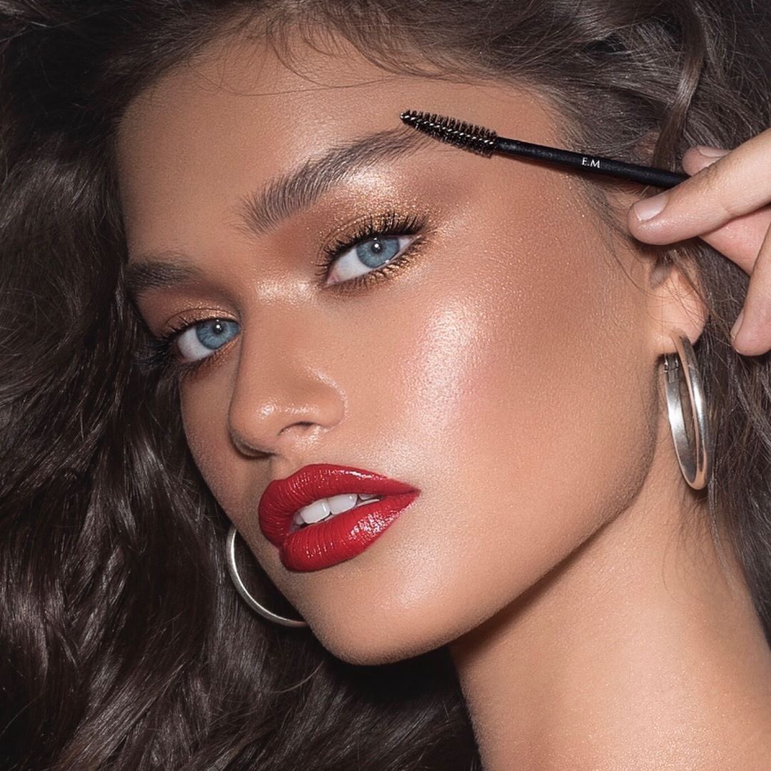 thisisheygirl's tweet image. Hot Summer Nights 🔥 stunning look created by @eliav_maman #redlips #modelonfire #classy #heygirlcosmetics #makeup #cosmetics #beauty #heygirl #veganmakeup #veganbeauty #fun #sassy #crueltyfreemakeup #crueltyfree #crueltyfreebeauty