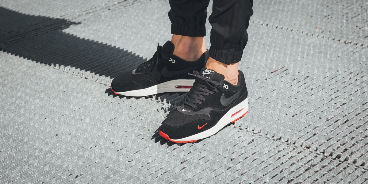 nike air max 1 premium black oil grey university red sail