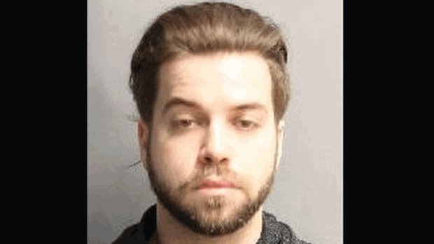 CTVToronto's tweet photo. Police seeking 29-year-old man in connection with Scarborough hit-and-run https://t.co/VpOqQmklDR https://t.co/P4EvYM6cPt