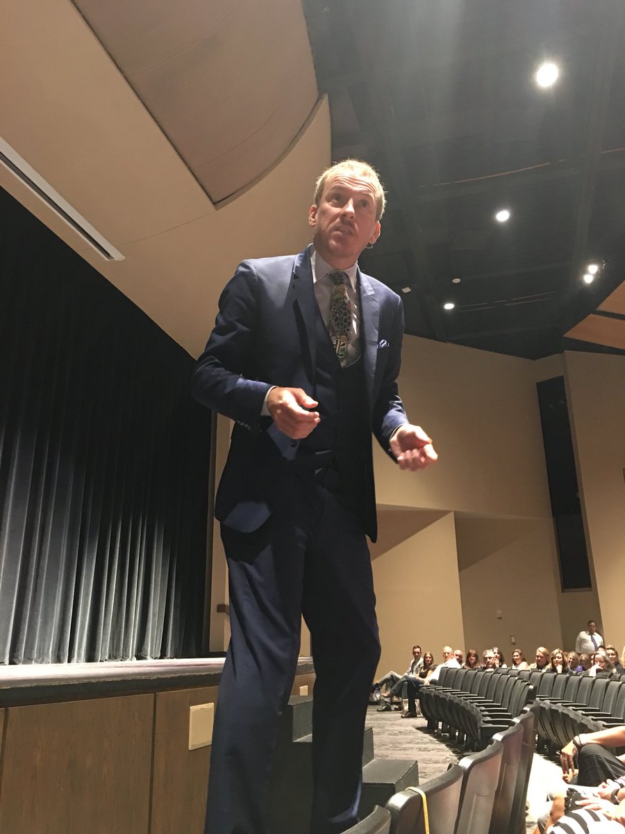 suzanneAES's tweet photo. wow!  Love Ron Clark. Thank you GISD for bringing him to Granbury #legacyAES #AES https://t.co/sRF9SGBV8V