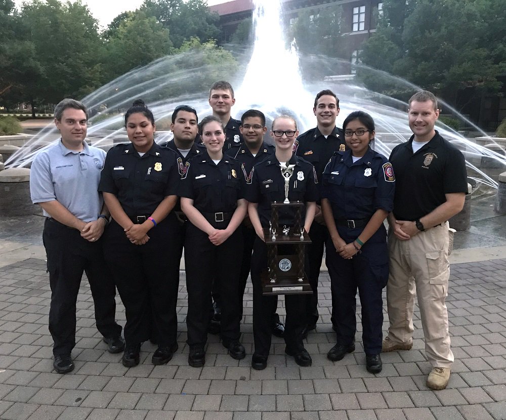 FairfaxCountyPD's tweet photo. Hard work pays off! π Our Explorers competed against 2,000 others at the National #LawEnforcement Exploring Conference at Purdue University, winning the 2nd place trophy for White Collar #Crime. The team was advised by PFC Curcio and Sergeant Woehrlen. Congrats all! #FCPD #NLEEC https://t.co/ptctnhseJM