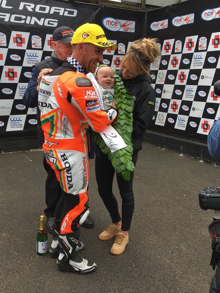 That’s one for above the fireplace <a href="/Lee_johnston13/">Lee Johnston</a> <a href="/PadgettsRacing1/">Padgetts Motorcycles</a> 🏠

#UGP