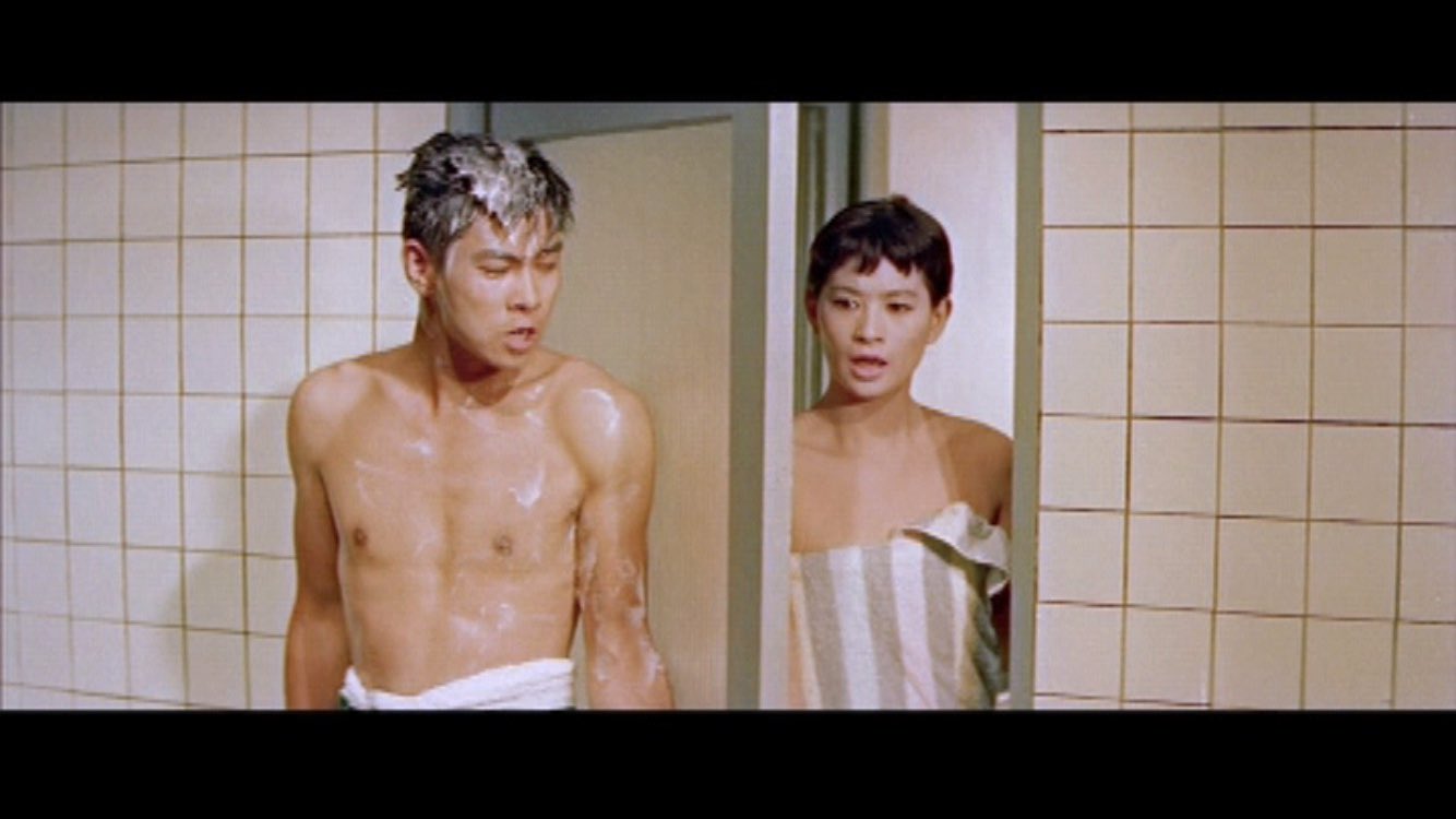 俺 藤川愼也 若い頃の裕次郎は細かった 腹筋割れてるしいい体格をしてる 石原裕次郎 北原三枝 T Co 01wzedth9x Twitter