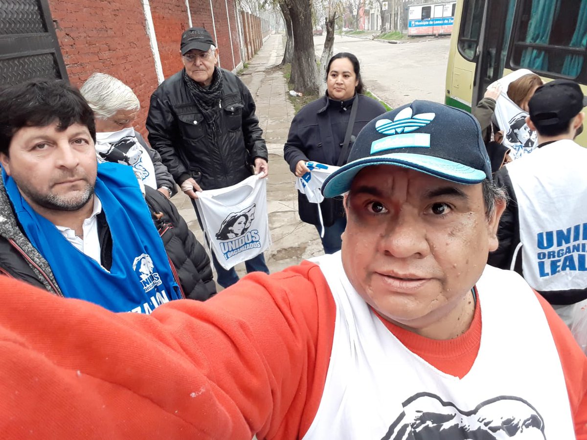 UyOLomas's tweet photo. #Ahora partiendo de Lomas de Zamora a Ensenada al Plenario de la Militancia Nacional y Popular https://t.co/ZyKu3kaEyk