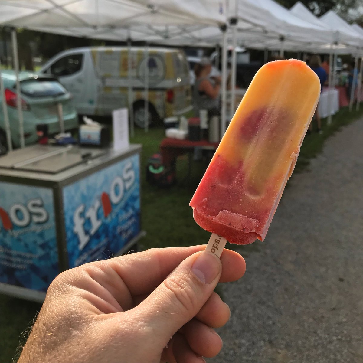 FriosBirmingham's tweet photo. Good morning! Come on out to @helenamarketdays for delicious local veggies, baked goods, and Frios pops! #friospops #pops4life #teamfruity #strawberrymango https://t.co/j1iUsJzrwt