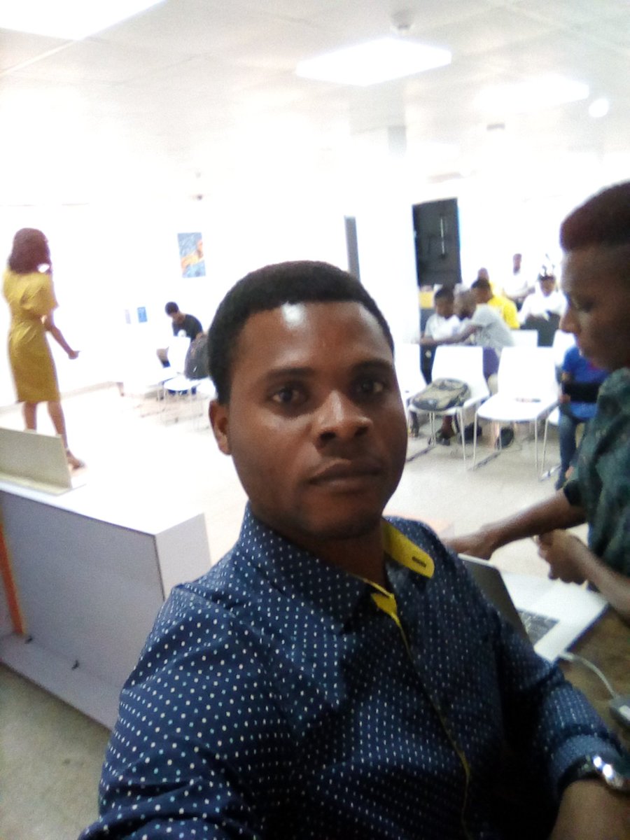 olakehinde_'s tweet image. @fccLagos #freeCodeCamplagos #CoffeeNCode