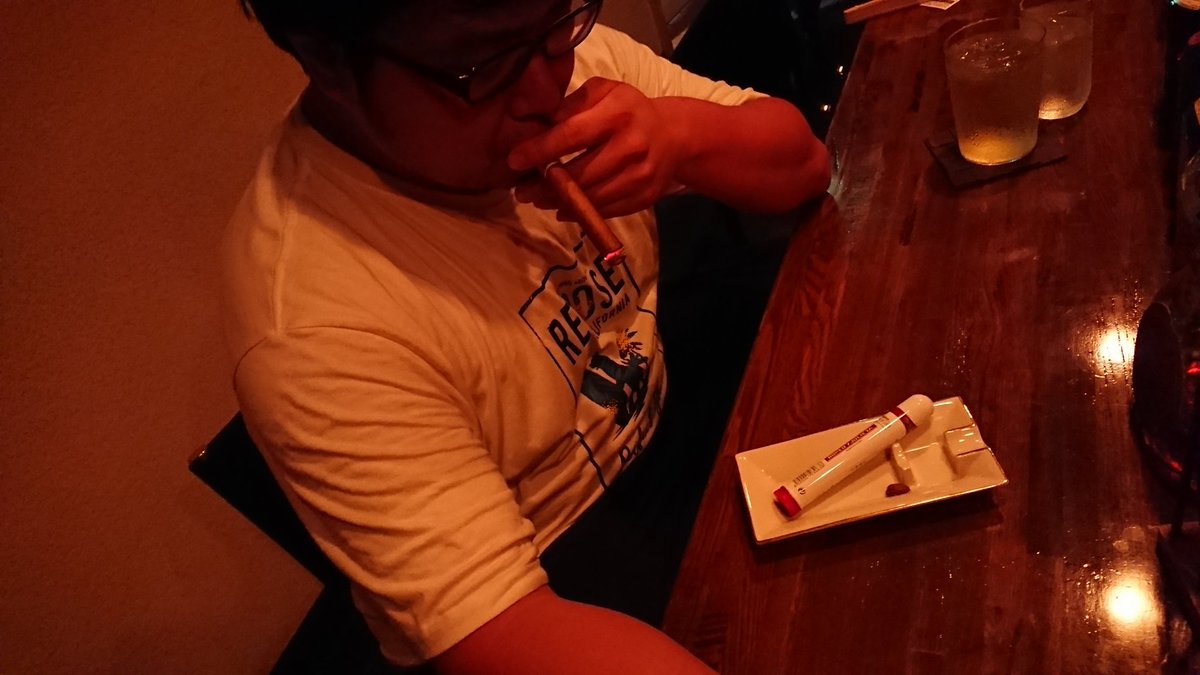 4649jai's tweet photo. よく行くbarのマスターに教えてもらいなんとなくチャレンジ！
く���そダサくてあってないけど気にしない！
#ノルマンディーの決断 https://t.co/TtheWbdQFU