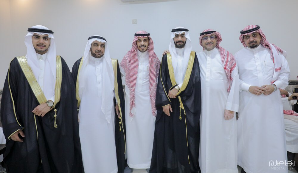 تغطية | زواج 📷

الأستاذ: ابراهيم بن محمد الحسياني

twasul34.com/2018/08/04/341…

تصوير/ <a href="/Yousif_Abdallah/">يوسف النقيثان</a>