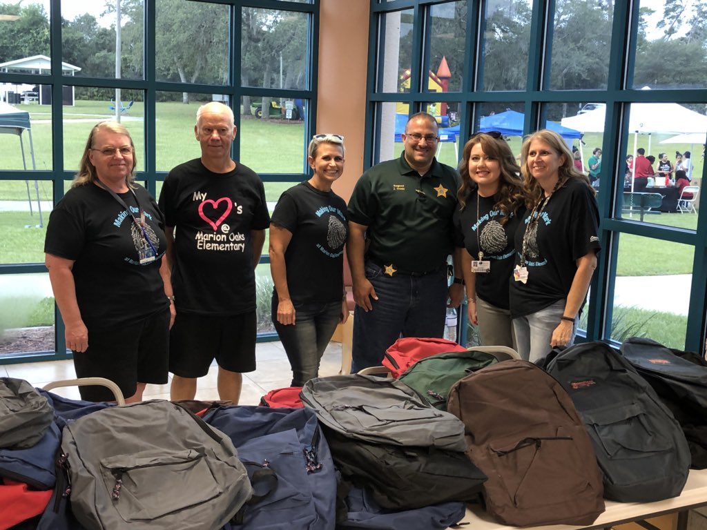 BenWhitehouse98's tweet photo. @MCPS_Sunrise @MOESmanatees @HorizonAcadFL giving away free backpacks to the Marion Oaks community students.  Free health screenings also available.  What an amazing group of volunteers!  #WeAreMCPS #Area3 @Grantham_Greats @drheidi2007 https://t.co/PeCaYDvaKV