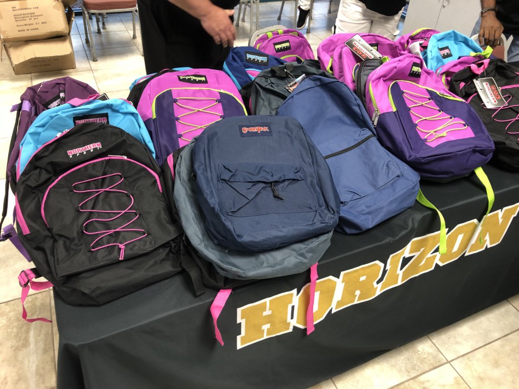 BenWhitehouse98's tweet photo. @MCPS_Sunrise @MOESmanatees @HorizonAcadFL giving away free backpacks to the Marion Oaks community students.  Free health screenings also available.  What an amazing group of volunteers!  #WeAreMCPS #Area3 @Grantham_Greats @drheidi2007 https://t.co/PeCaYDvaKV
