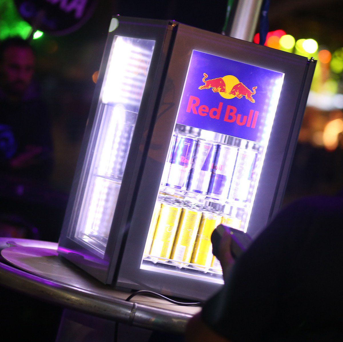 festival_coma's tweet photo. Energia é o que não pode faltar nesse final de semana. A @RedBullBR vai tá fechado com a gente pra te dar essa força no #CoMA2018.
#FestivalCoMA #SeturDF #EuAmoBrasilia #Turismobsb https://t.co/RfThabDAyC
