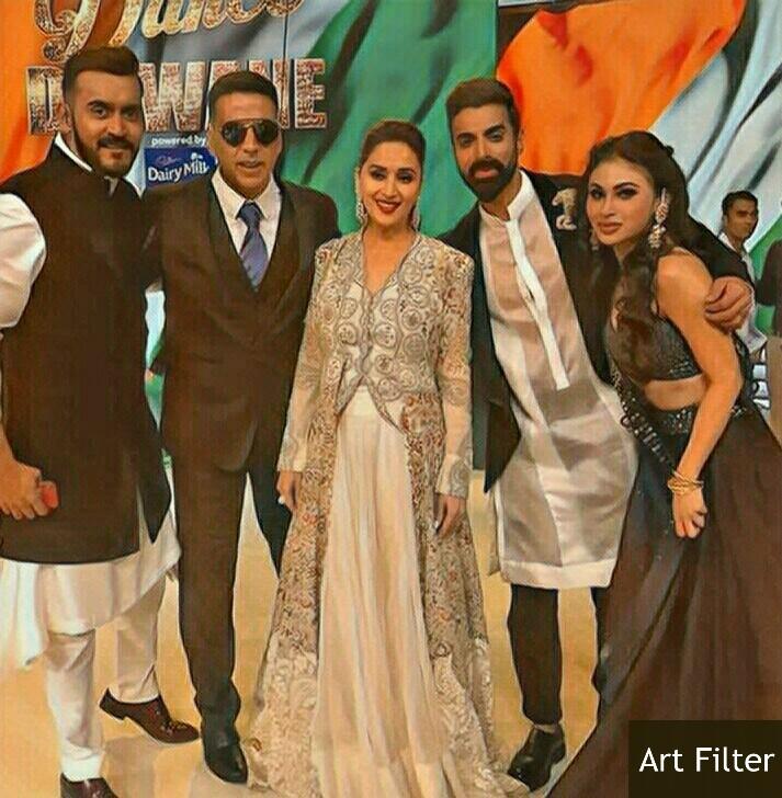 officiallPreet's tweet photo. Aisa Lgta hai Kyu
Terii Aankhein Jaise
Ankhon mei meri Reh Gayi
❤
❤
Kabhi Pehle Maine Na Suni
Aisi Baatein Keh Gaya
Tu Hi Tu Hai jo Har Taraf mere To Tujhse Pare Mai jaau Knha
❤
❤
Mere Dil Mubarak Ho
Yahi To Pyaar Hai
❤
❤
#Gold_Team
#4DaysToGold
#DanceDeewane @ColorsTV
#Ak https://t.co/ZTr2Lzo3VO