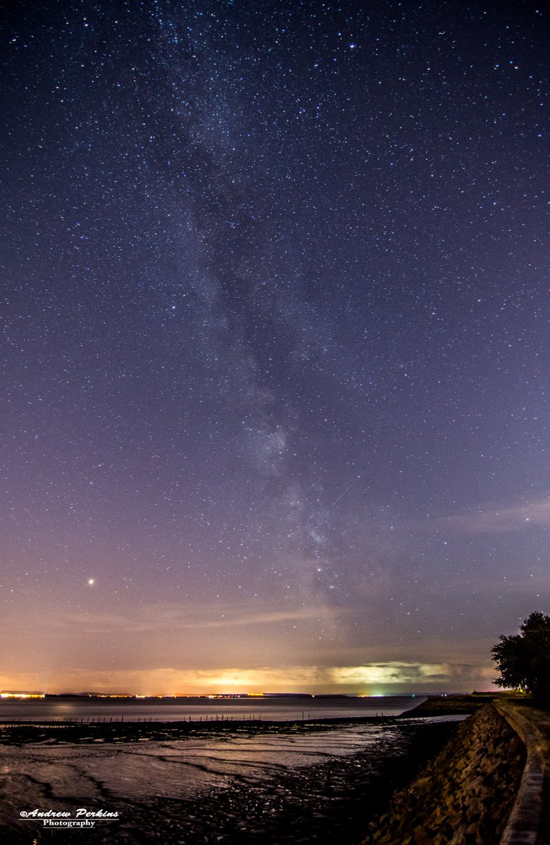 The Milkyway over Goldcliff, Newport.  flickr.com/photos/1276043… <a href="/CameraCentreUK/">Camera Centre UK</a> <a href="/walesdotcom/">This is Cymru Wales</a> @wonderfulwales <a href="/WalesOnline/">WalesOnline 🏴󠁧󠁢󠁷󠁬󠁳󠁿</a> 
<a href="/thenewporters/">Newport Rises</a> <a href="/BBCWales/">BBC Wales 🏴󠁧󠁢󠁷󠁬󠁳󠁿</a> <a href="/visitwales/">Visit Wales 🏴󠁧󠁢󠁷󠁬󠁳󠁿</a> <a href="/visit_newport/">Visit Newport</a> <a href="/DerekTheWeather/">Derek Brockway - weatherman</a> <a href="/southwalesargus/">South Wales Argus</a> #NewportAtNight