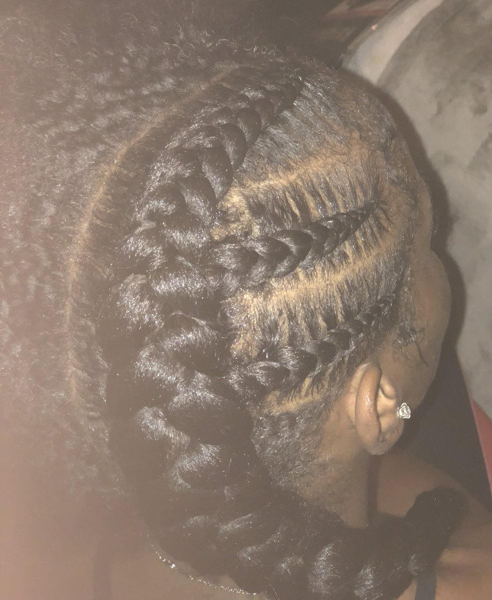 Nee_Da_Stylist's tweet photo. HMU Ladies For Prices & Appointment’s!! First Time Trying This Style😍😍 I Like I Think I Nailed It!! #PracticeMakesPerfect🙏🏾 #NeeDaStylist #Bookwithmeneoww #nolabraider #westbankbraider https://t.co/MpMX9PNsBr