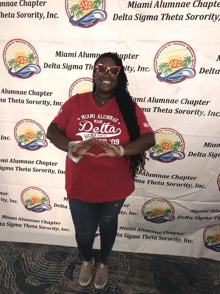 iamLaShannon_'s tweet image. Delta Tings! Miami Alumnae Chapter of @DSTMiamiAlumnae 2018 Chapter Retreat. Good times today as we took flight on Delta Flight 262. We are leveling up to a new altitude, continuing the business of Delta with distinction! ❤️🐘🔺

#DeltaSigmaTheta #MACmade #DeltasFinest