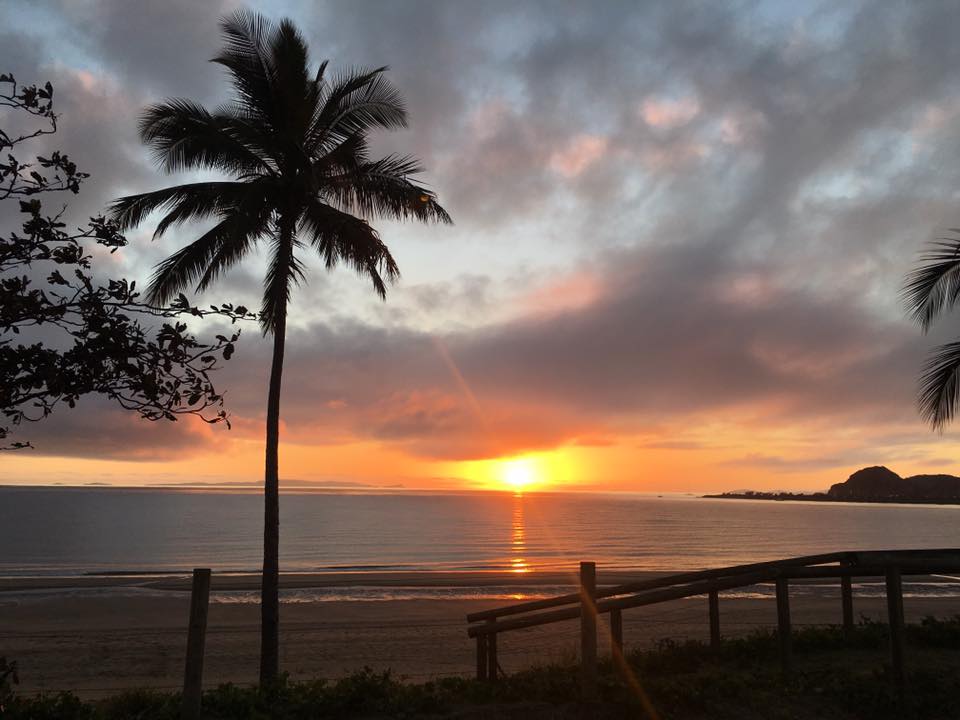 SeabreezeServo's tweet photo. All you need are the sun and the waves!π΄πβ
#visitcapricorn #servobythebeach #beach #thisisqueensland #southerngreatbarrierreff #seeaustralia #yeppoon https://t.co/gqhJyUNosT