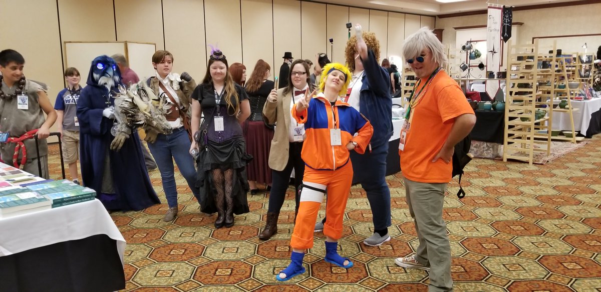 SpoCon_WA's tweet photo. #costumeparade #SpoConWA https://t.co/MC7xGU4LO5