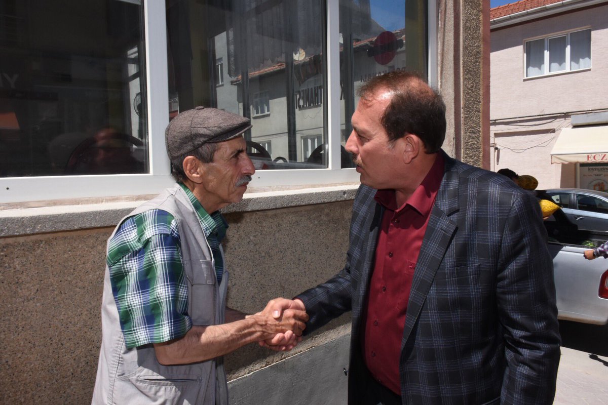 Küresel gelişmeler ne olursa olsun, ekonomimizi tüm tehditlerden korumak için üzerimize düşen tüm milli görevlerimizi hemşehrilerimizle konuştuk...